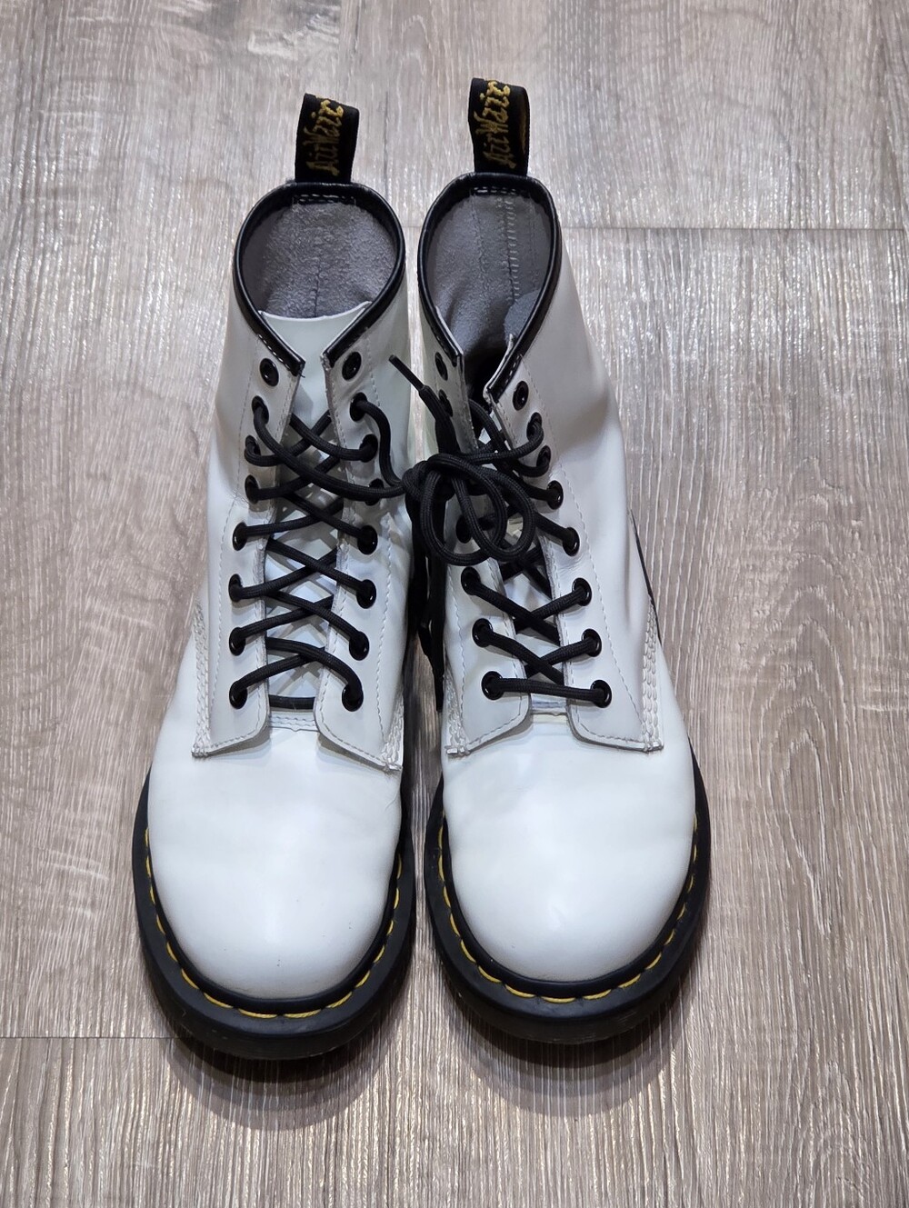 Dr Martens Women's PreOwned Boots Pre-Owned  White Size  EUR 38 / US 7L.